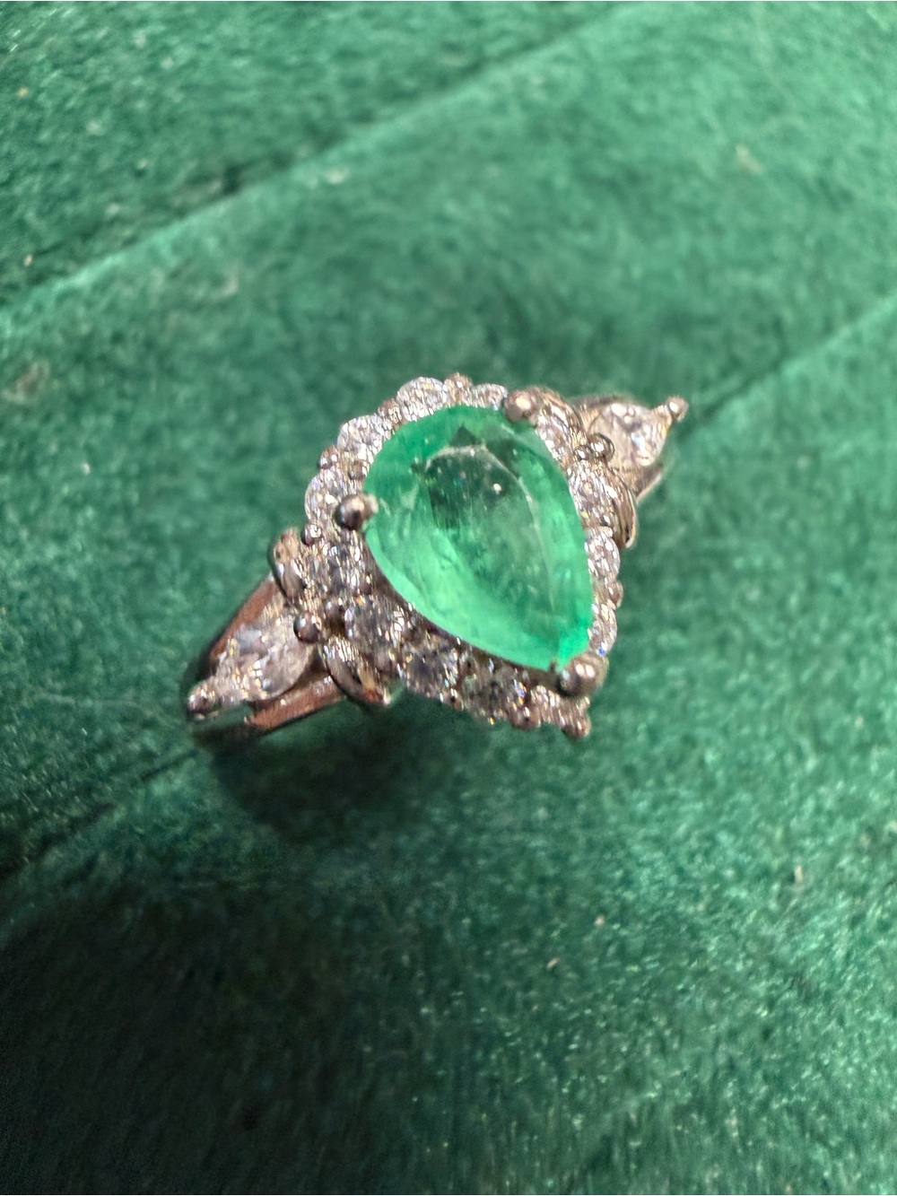 Emerald Teardrop Halo Ring - Green Gemstone Women’s Ring size 7 adjustable